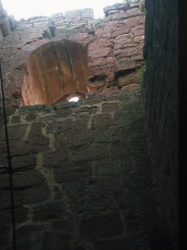 13 Romanisches Fenster.