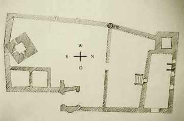 47 Der Lageplan (von links): Schildmauer mit 
einragendem Bergfried; südlicher Wohnbau; Torbau; 
vorderer Burghof; Sperrmauer; innerer Burghof; Palas 
mit westlichem Turm.